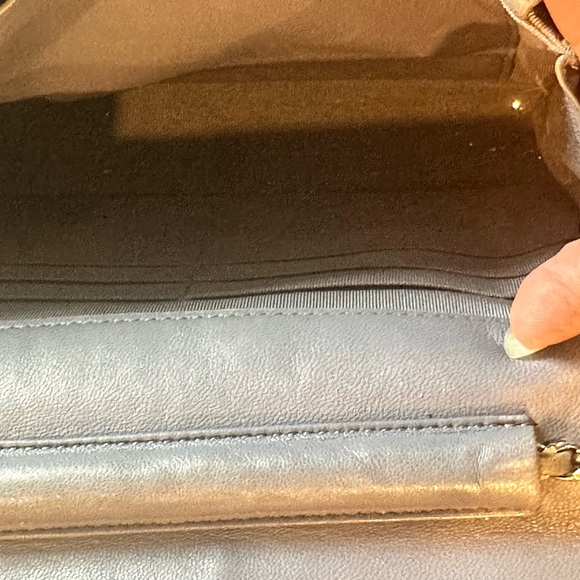 CHANEL iridescent blue wallet on chain silver hardware flap bag - Picture 6 of 15